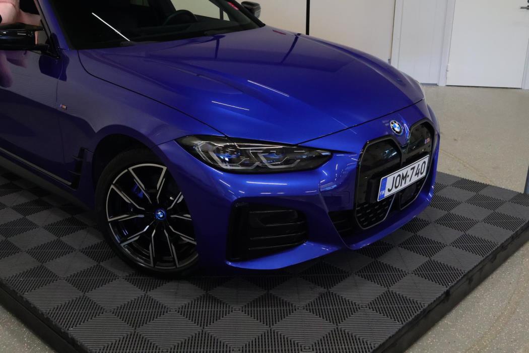 BMW i4 2023