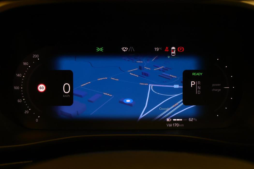 VOLVO XC40 2023