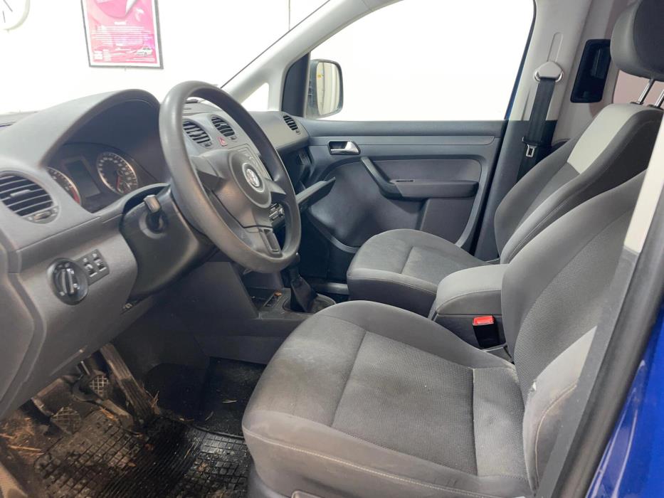 VOLKSWAGEN Caddy 2012