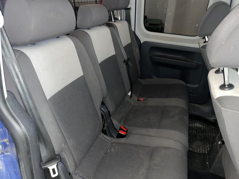 VOLKSWAGEN Caddy 2012