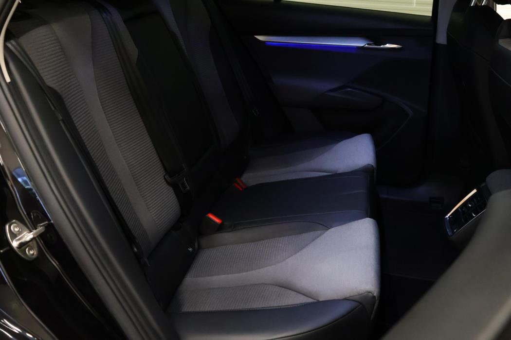 SKODA Enyaq 2023