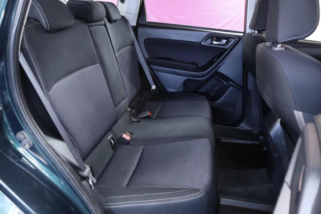 SUBARU Forester 2017