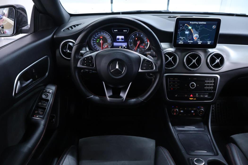 MERCEDES-BENZ CLA 2016