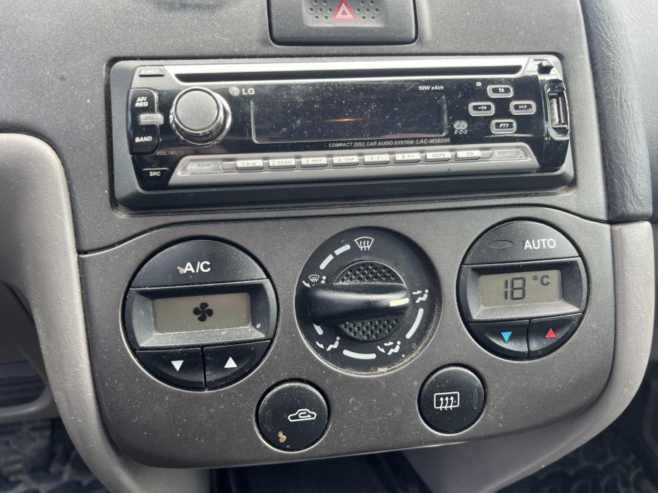NISSAN Primera 2001