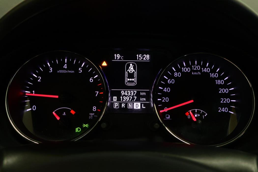 NISSAN Qashqai 2012