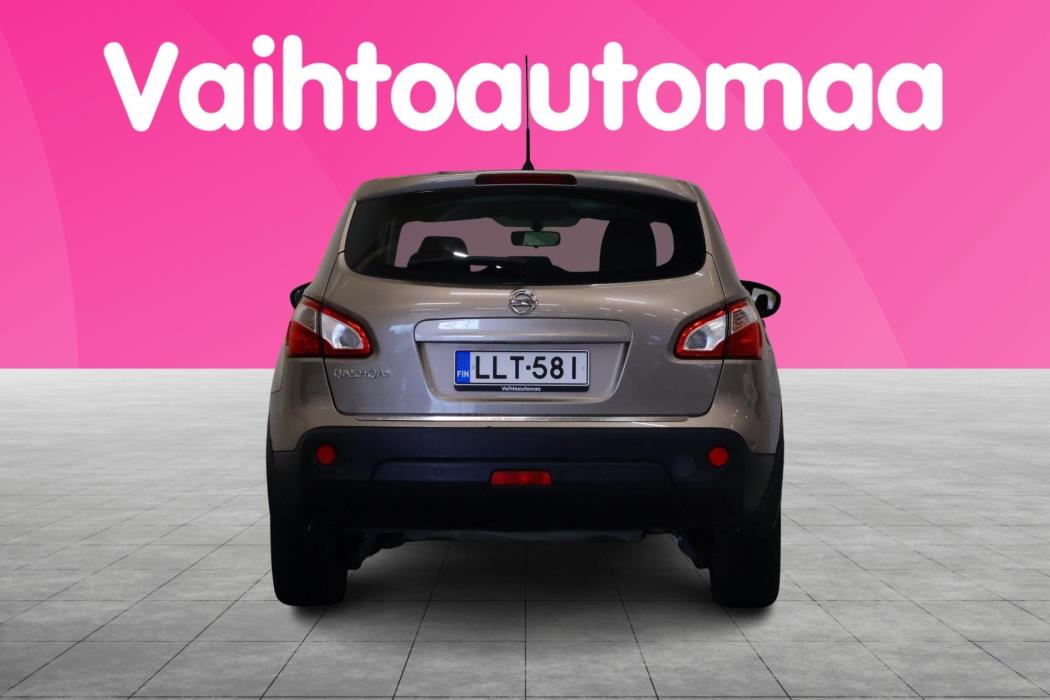 NISSAN Qashqai 2012