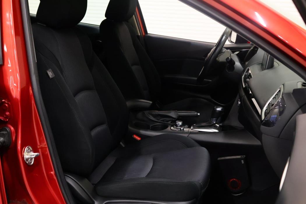 MAZDA 3 2017