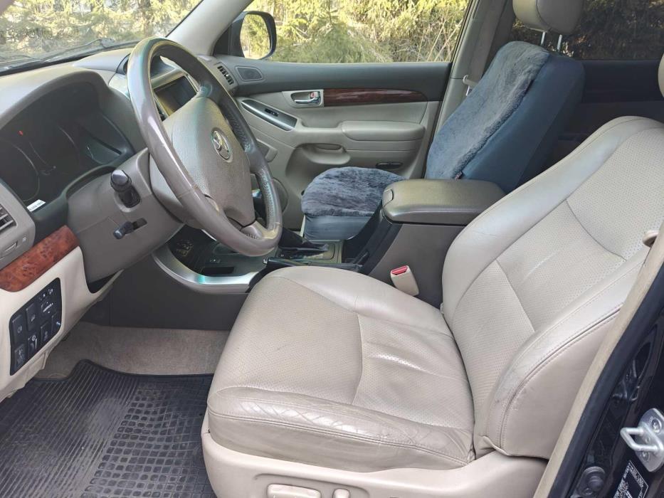 TOYOTA Land Cruiser 2007