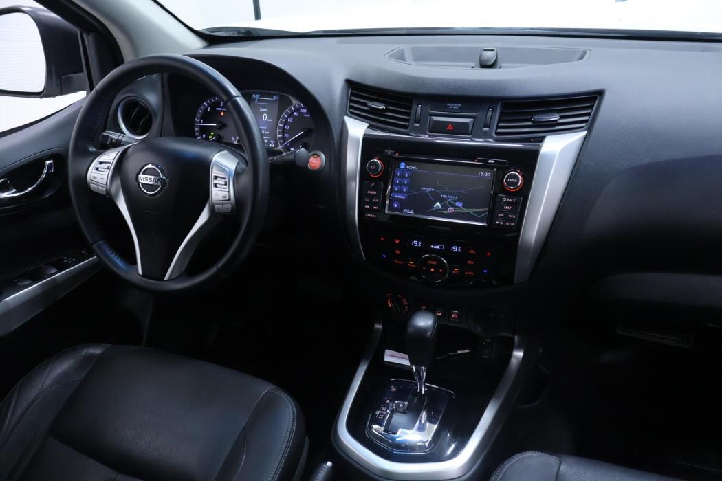 NISSAN Navara 2017