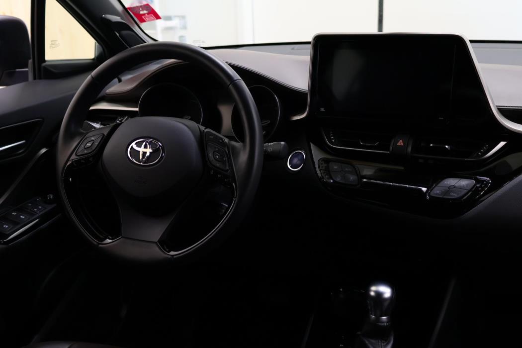 TOYOTA C-HR 2019