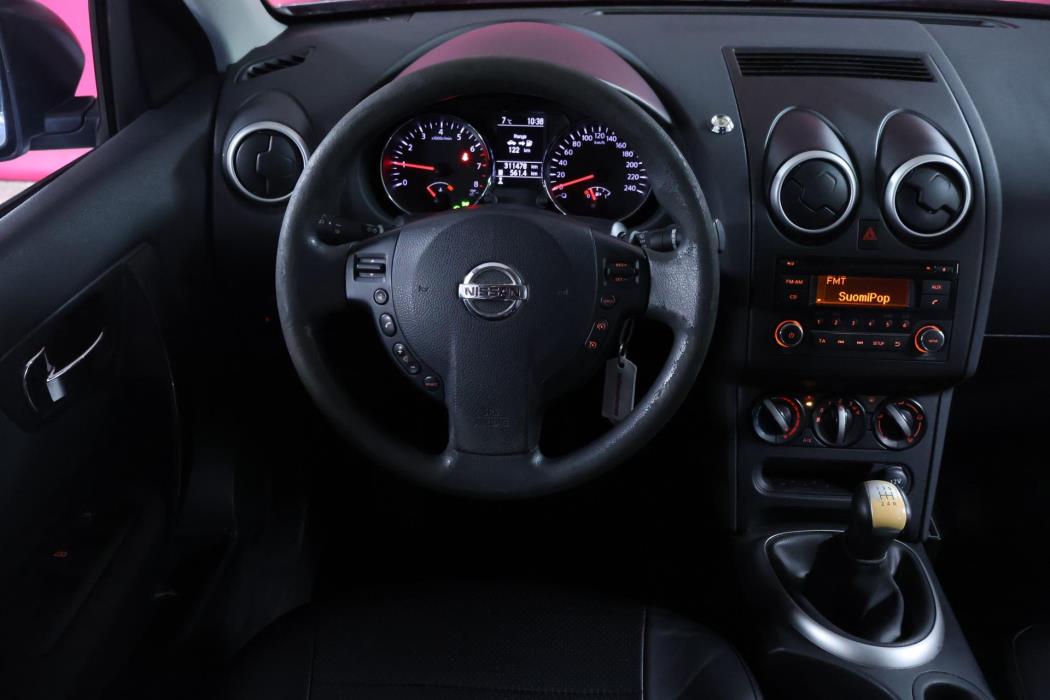 NISSAN Qashqai 2013