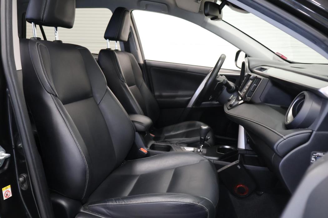 TOYOTA RAV4 2016
