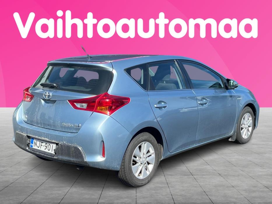 TOYOTA Auris 2013