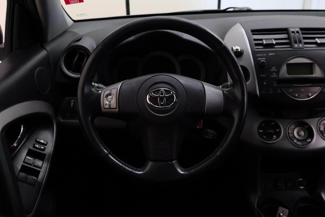 TOYOTA RAV4 2009