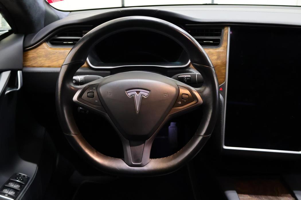 TESLA Model S 2020