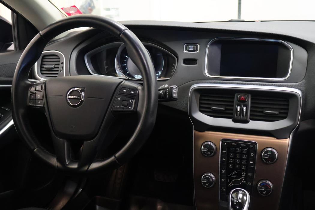 VOLVO V40 Cross Country 2018