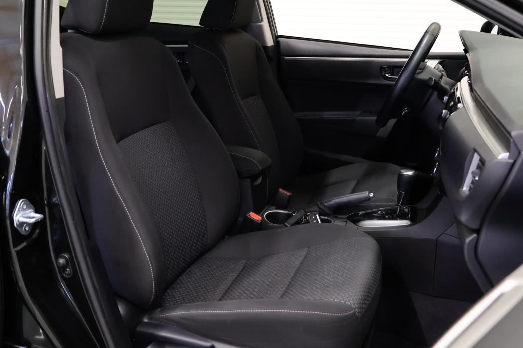TOYOTA Corolla 2014