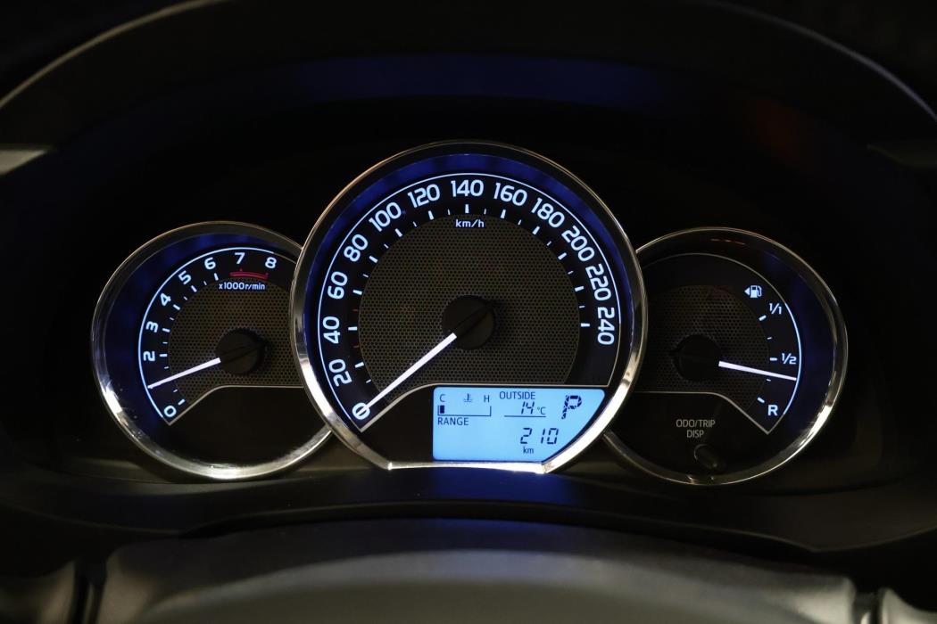 TOYOTA Corolla 2014
