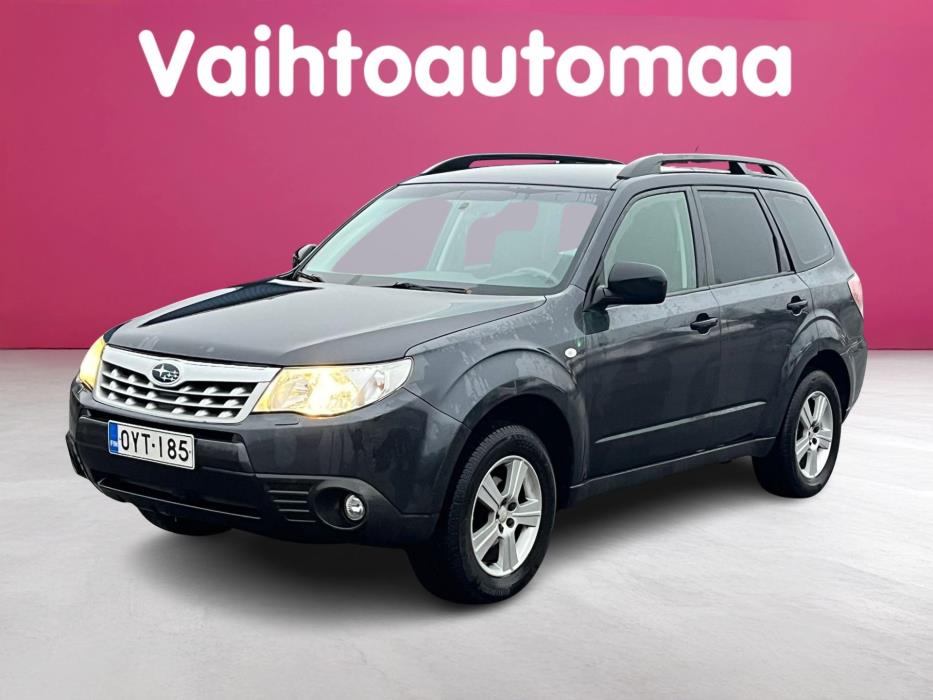 SUBARU Forester 2011