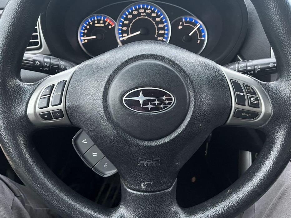 SUBARU Forester 2011