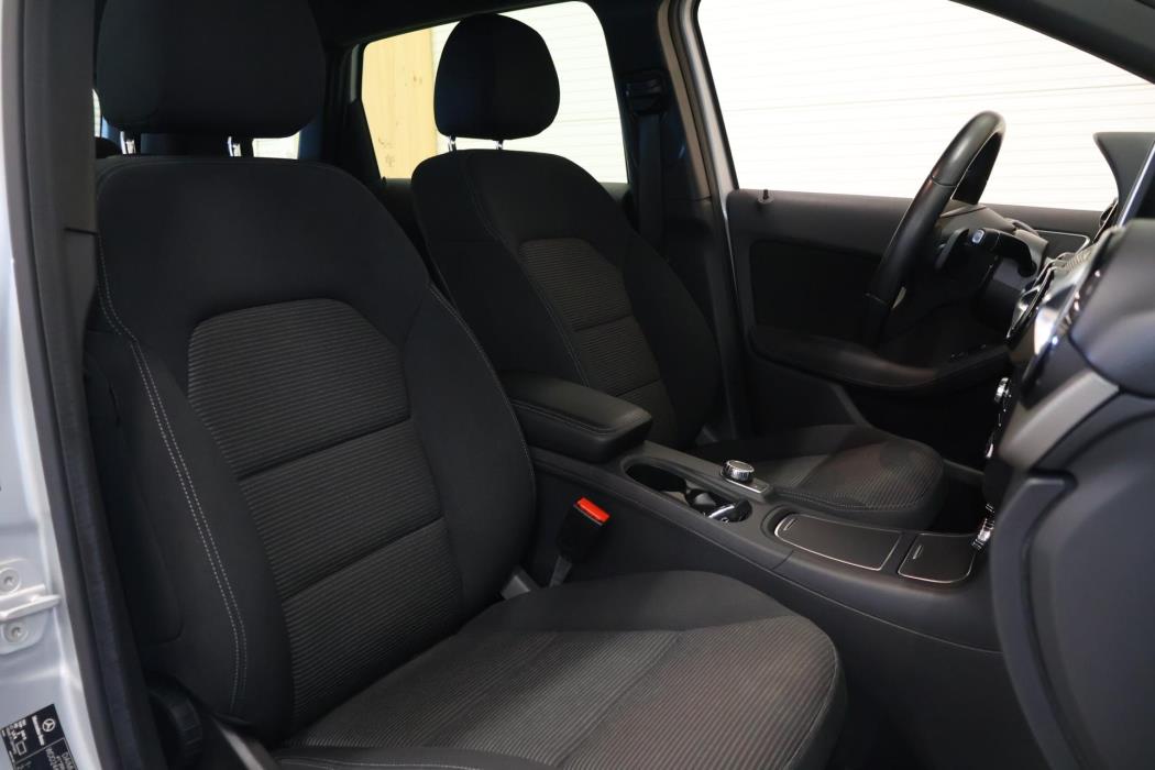 MERCEDES-BENZ B 2015