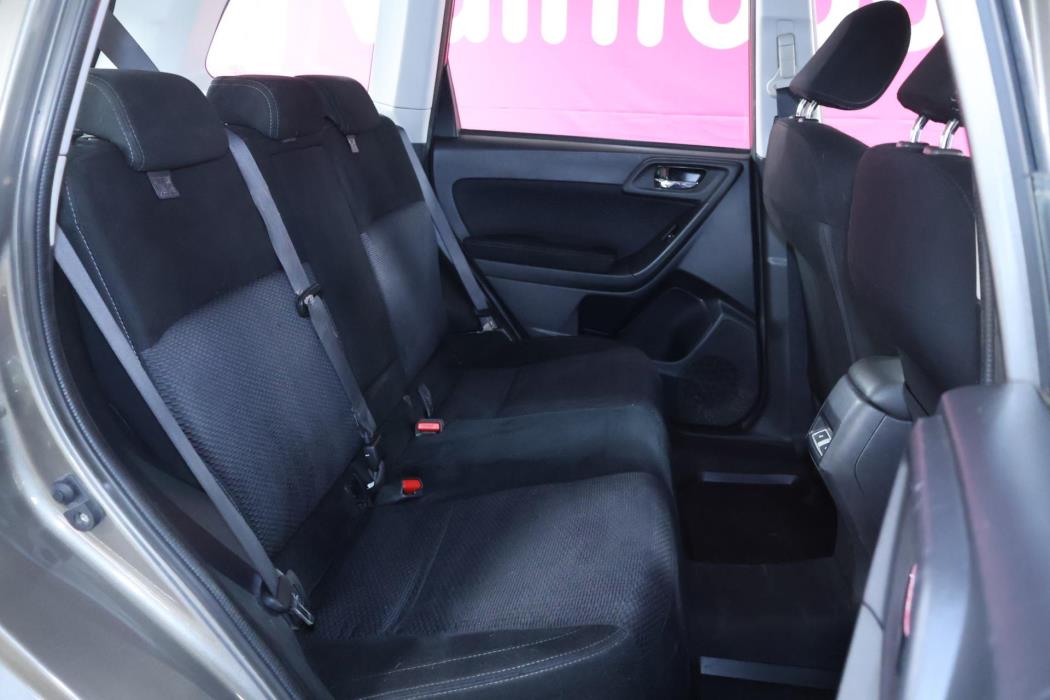 SUBARU Forester 2018