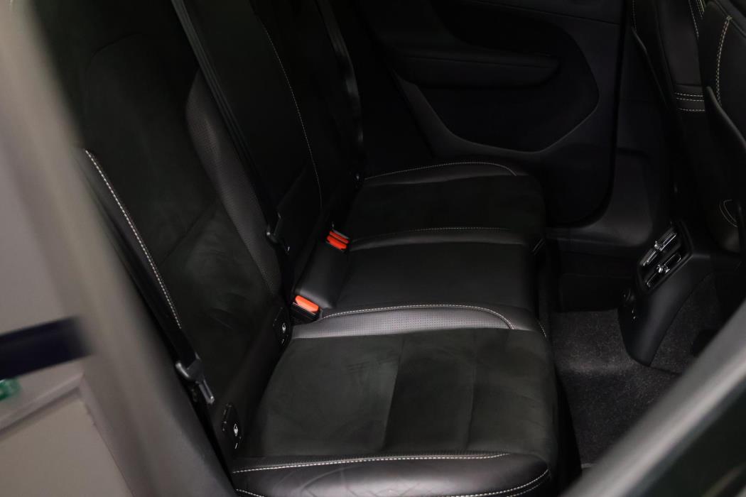 VOLVO XC40 2020