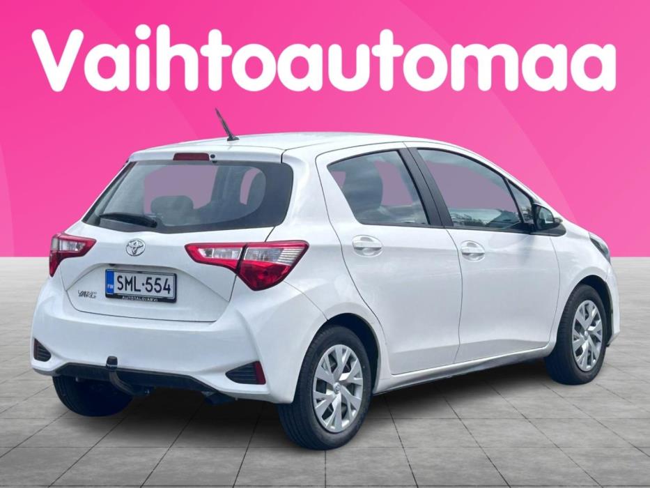 TOYOTA Yaris 2017