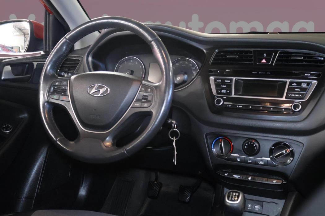 HYUNDAI i20 2018