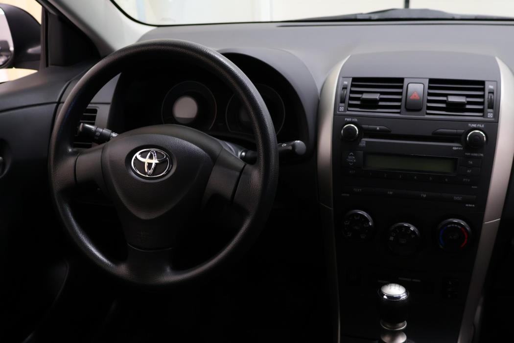 TOYOTA Corolla 2010