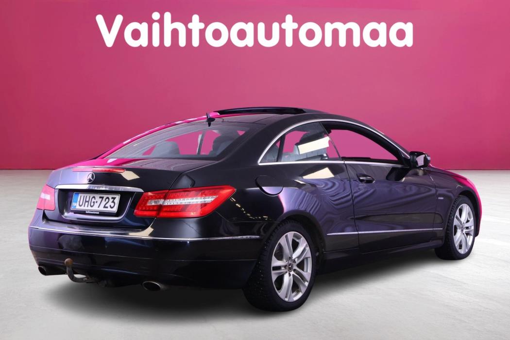 MERCEDES-BENZ E 2009