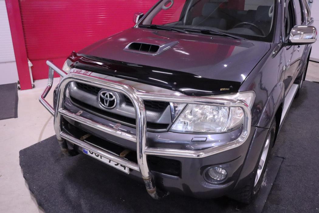 TOYOTA Hilux 2010