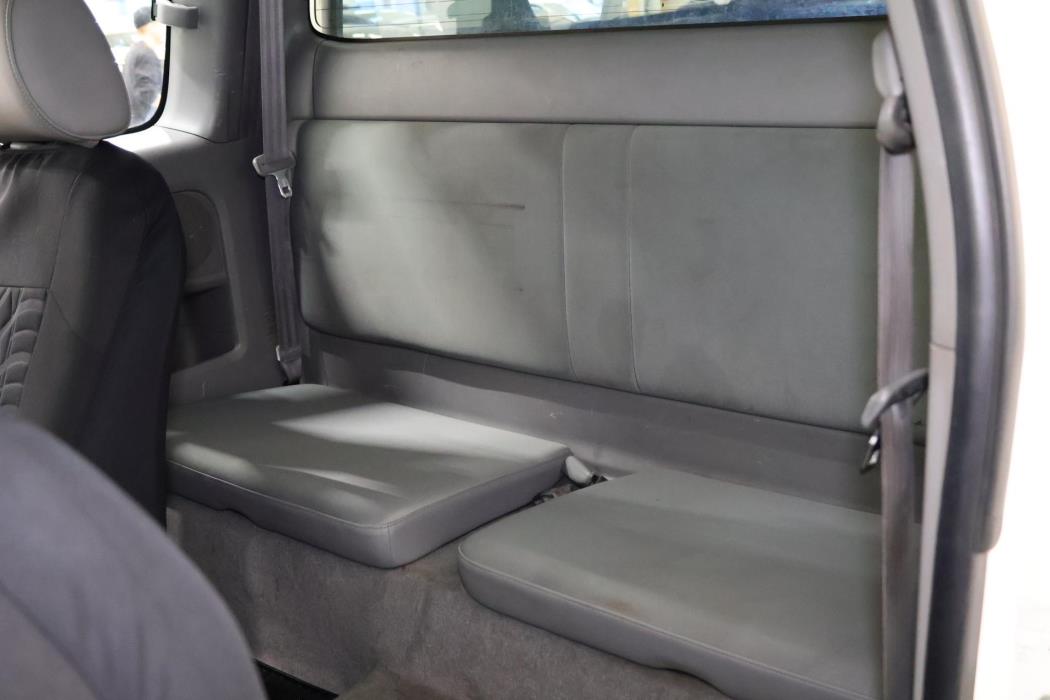 TOYOTA Hilux 2006