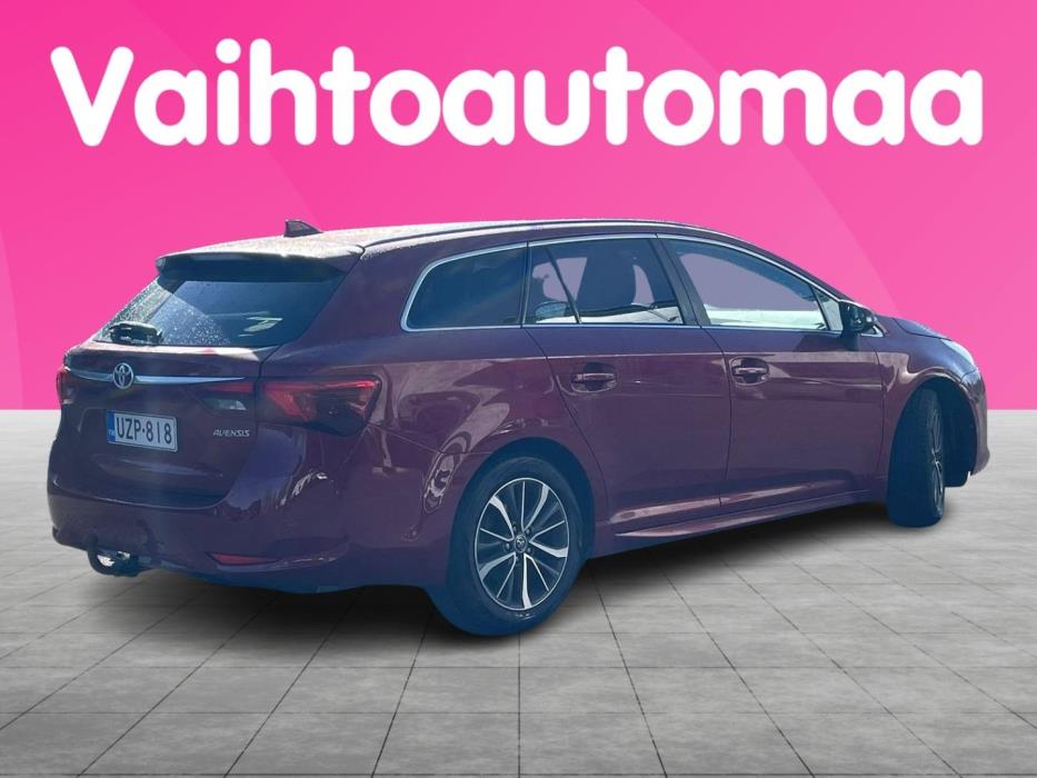TOYOTA Avensis 2017