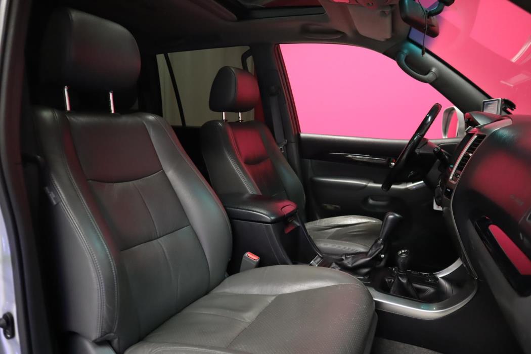 TOYOTA Land Cruiser 2009