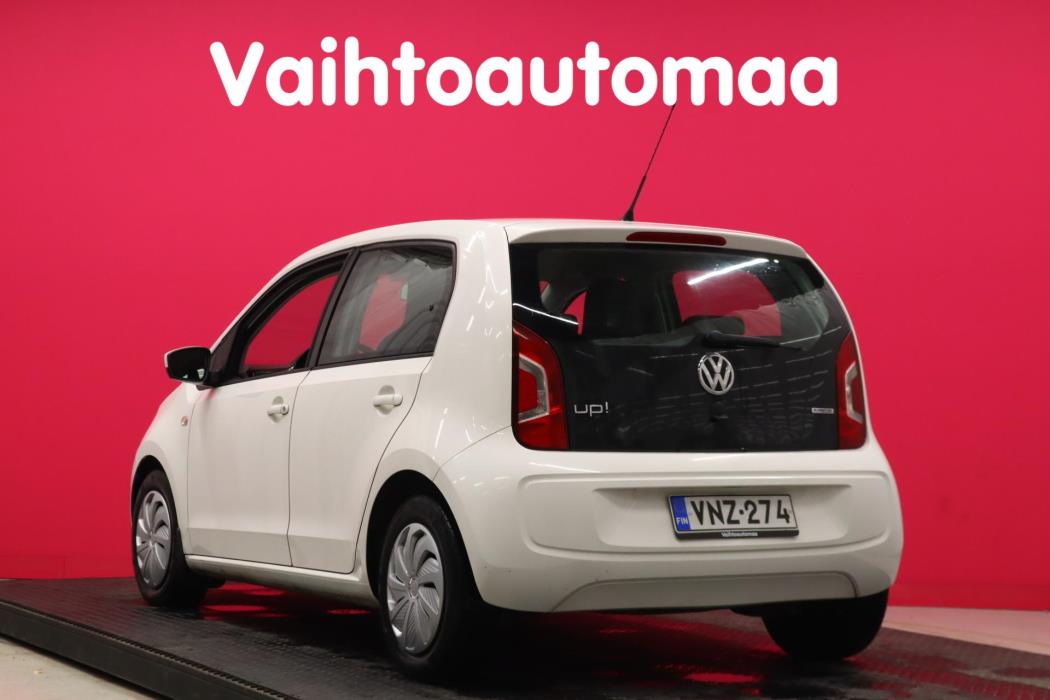 VOLKSWAGEN Up! 2013