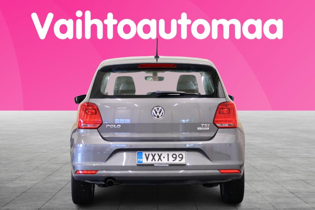 VOLKSWAGEN Polo 2016