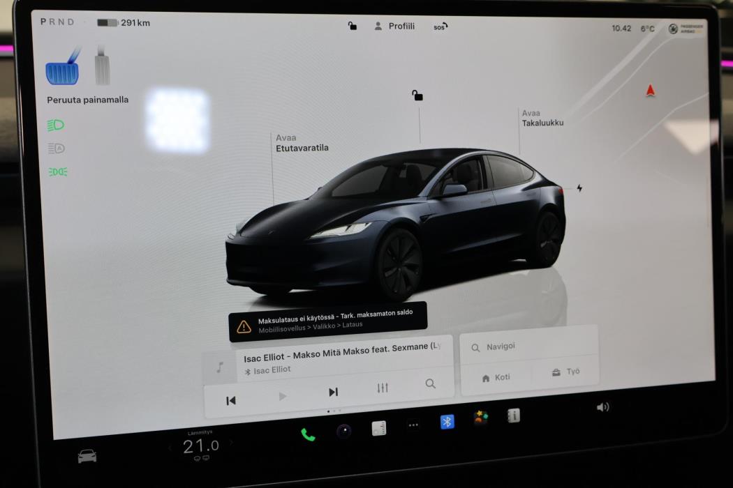 TESLA Model 3 2024