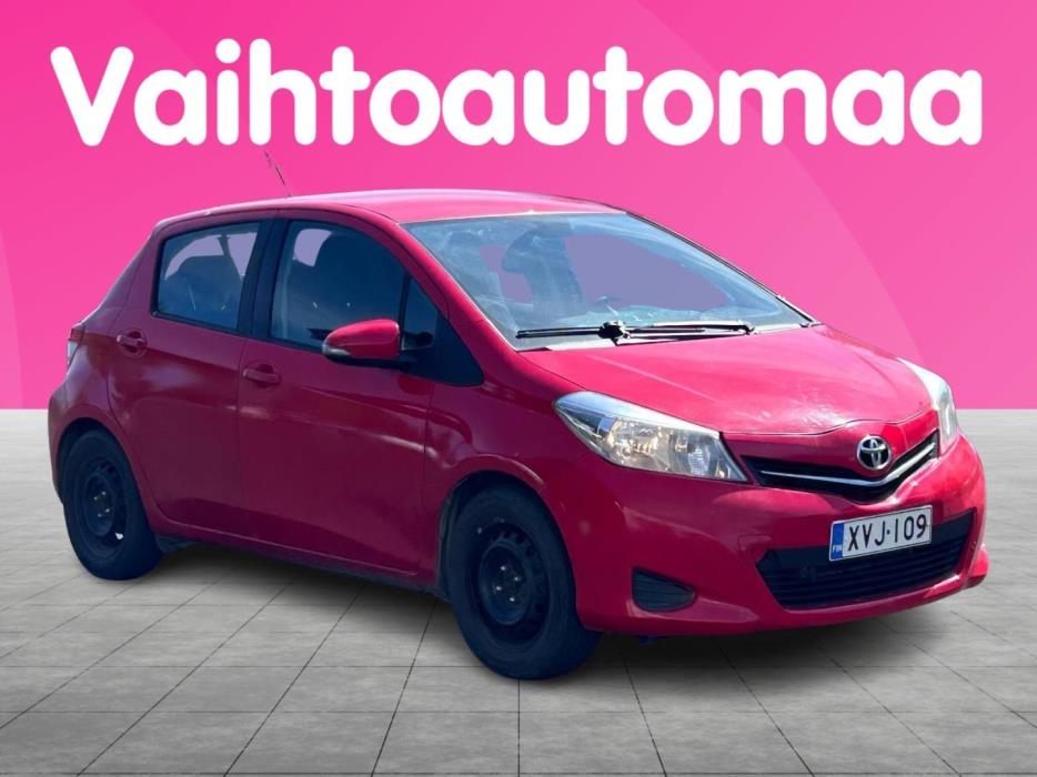 TOYOTA Yaris 2013