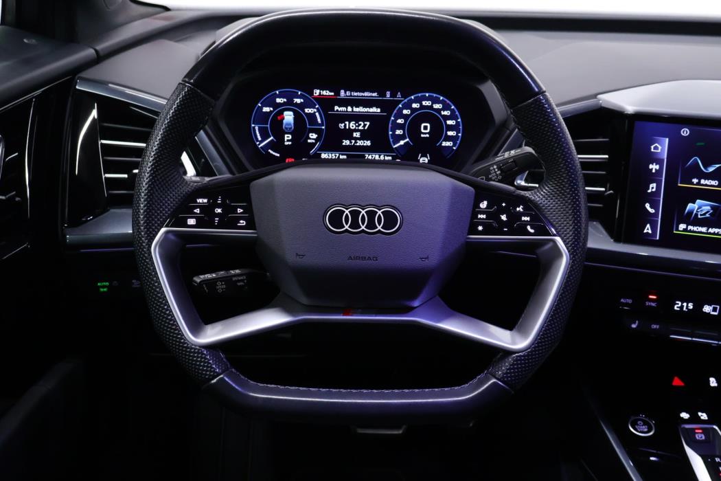AUDI Q4 e-tron 2023