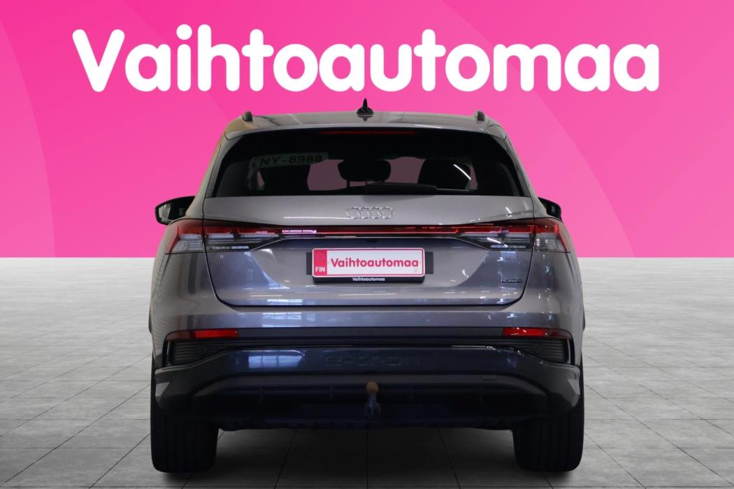 AUDI Q4 e-tron 2023