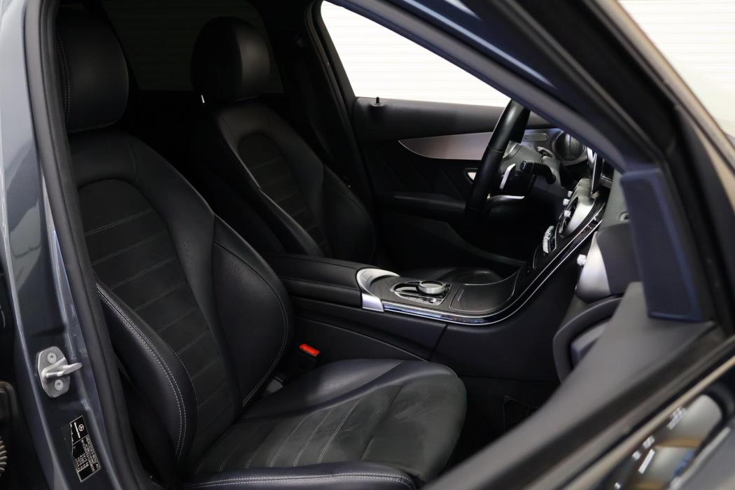 MERCEDES-BENZ C 2020