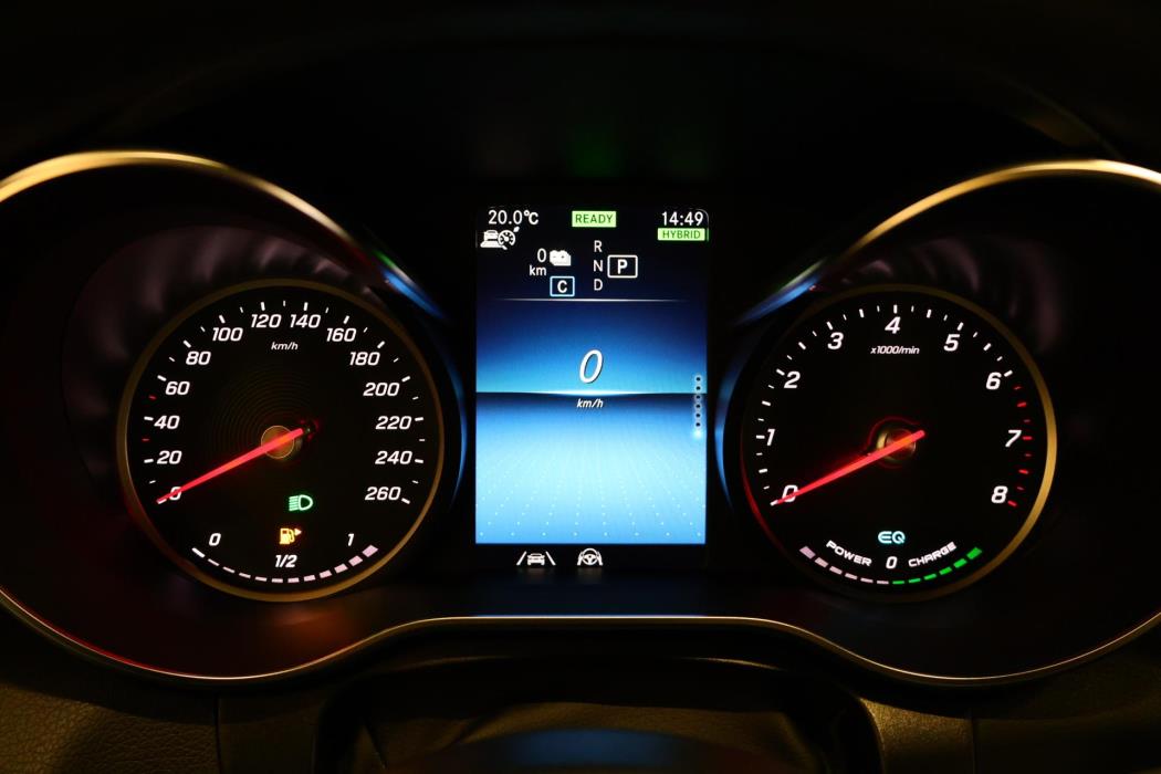MERCEDES-BENZ C 2020
