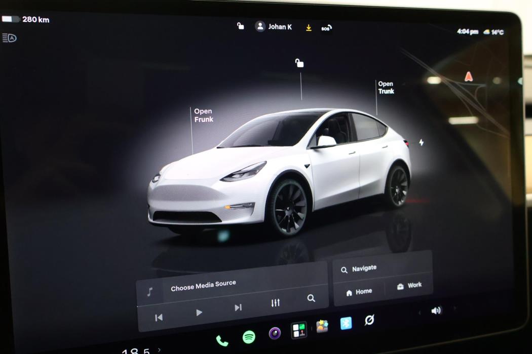 TESLA Model Y 2022