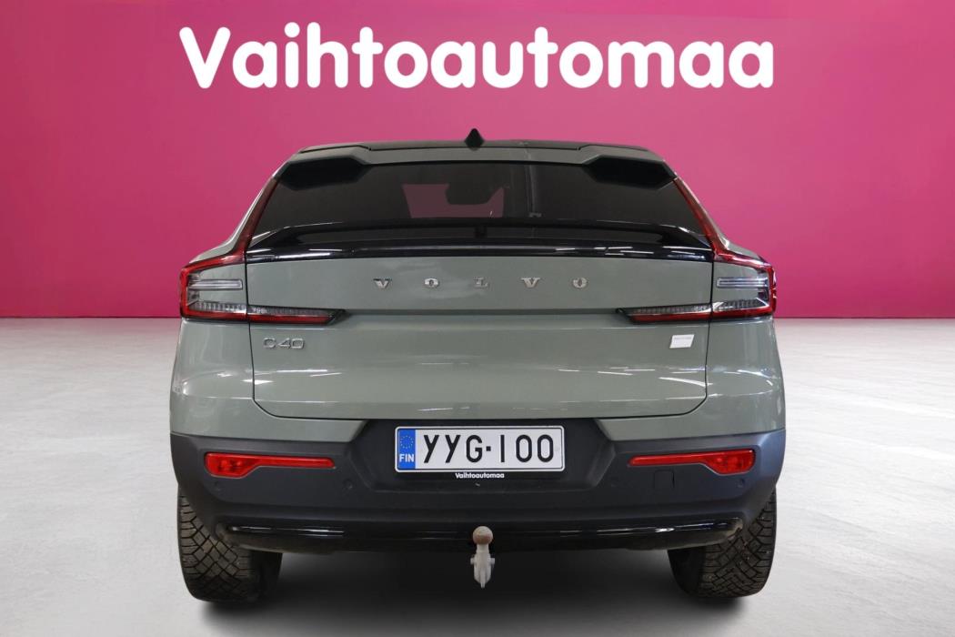 VOLVO C40 2023