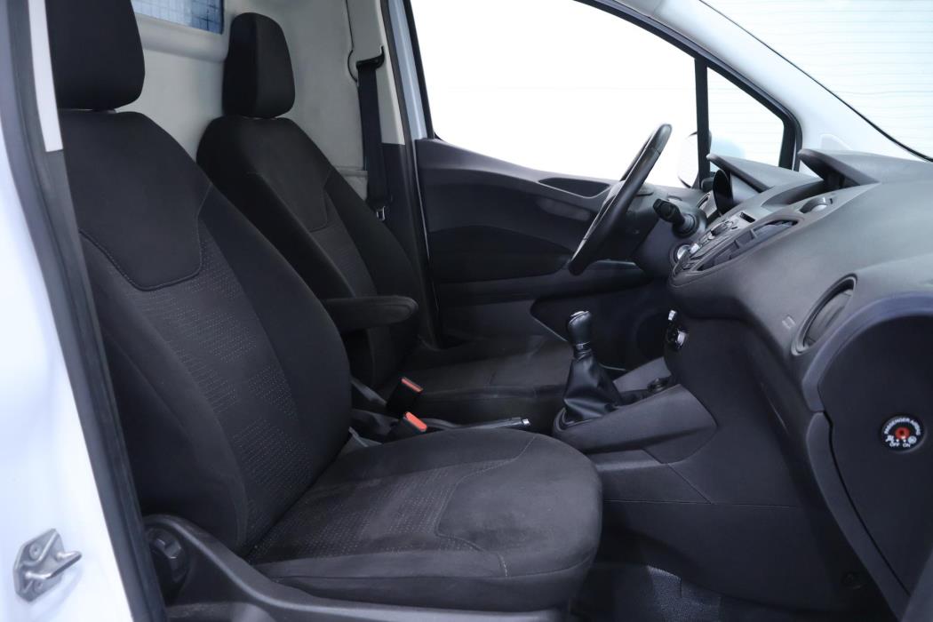 FORD Transit Courier 2016