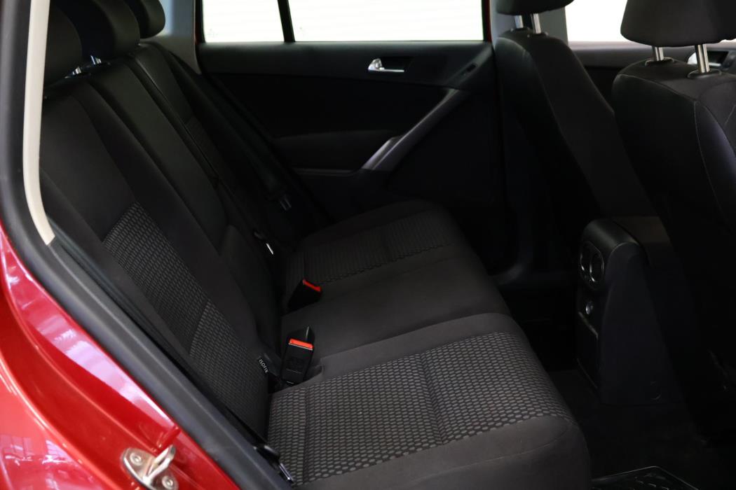 VOLKSWAGEN Tiguan 2008