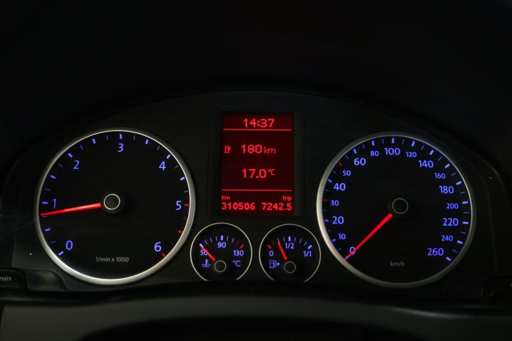 VOLKSWAGEN Tiguan 2008