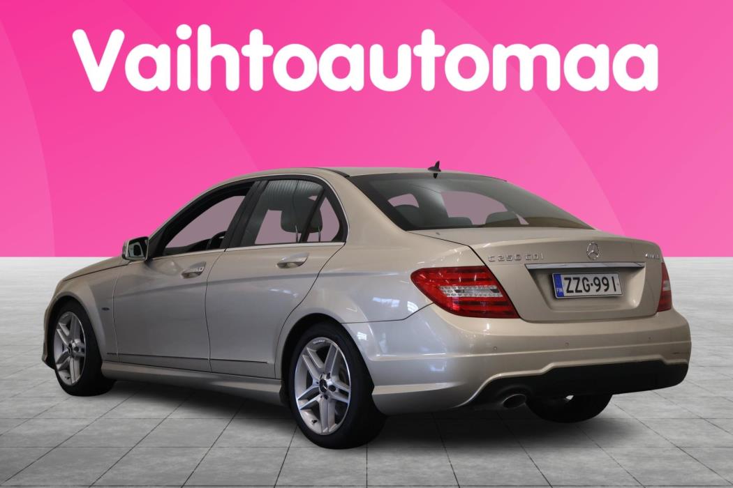 MERCEDES-BENZ C 2011