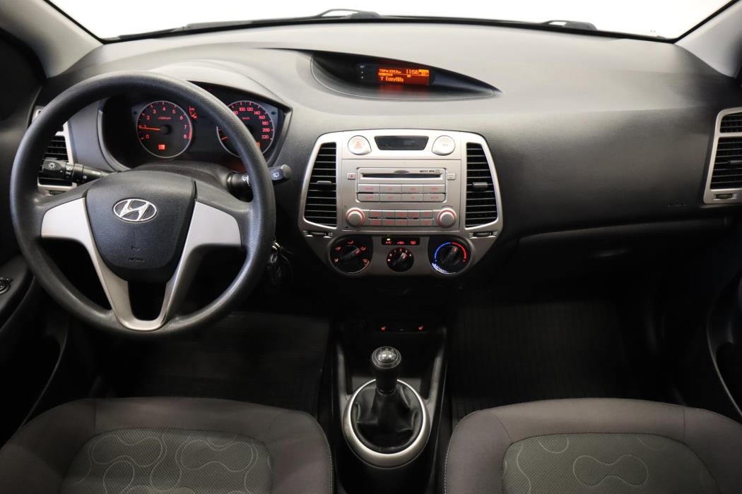 HYUNDAI i20 2010